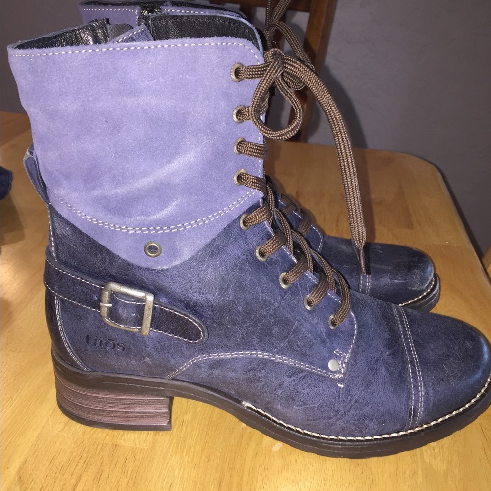Taos Crave purple heeled boots